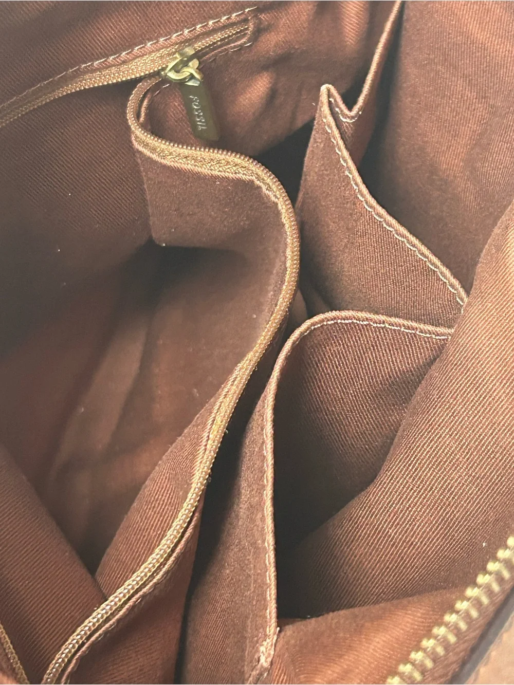 Fossil Two-Tone Brown and Black Messenger Crossbody Bag Approx. 13 x 9 x 2